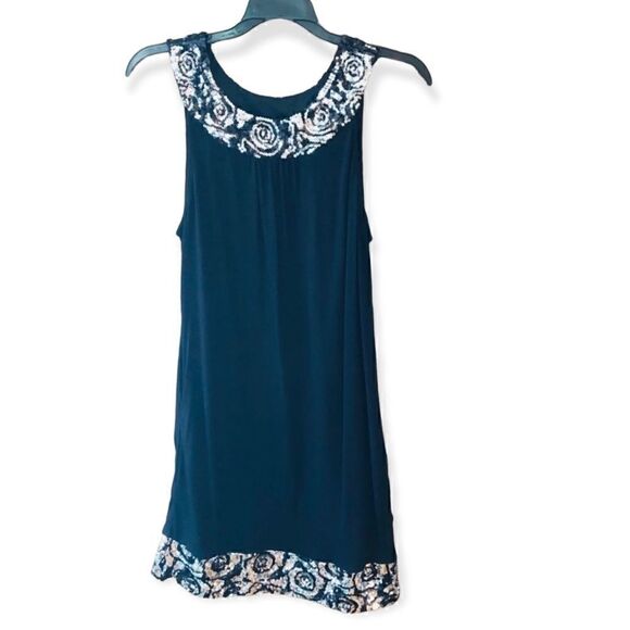 Express Sz M Black Rhinestone Collar & Hem Scoop Neck Relaxed Sleeveless Dress - Picture 1 of 7
